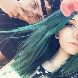 Meet your Posher, Kaycee